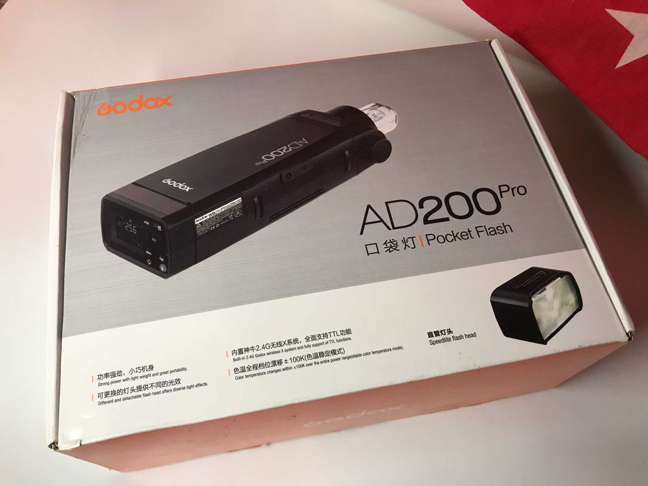 Вспышка Godox AD200 Pro