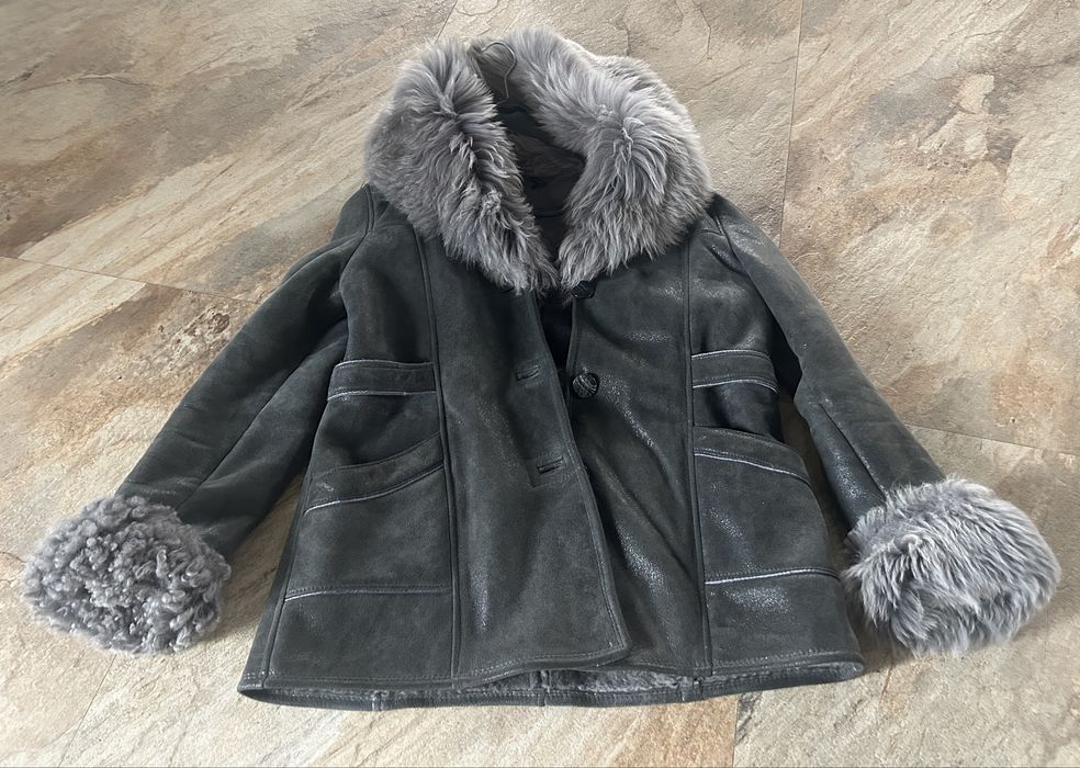 Haina din piele cu blana