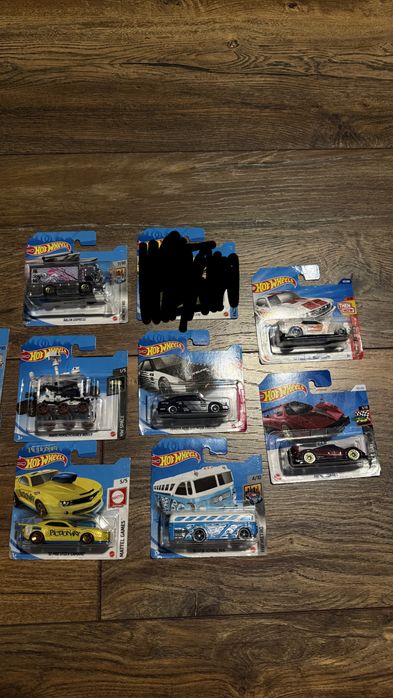 Hot Wheels колички - нови, запечатани