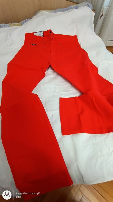 Blugi hugo boss originali noi