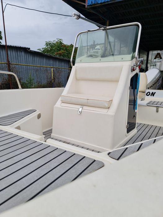 Лодка-морска регистрирана 5 мили