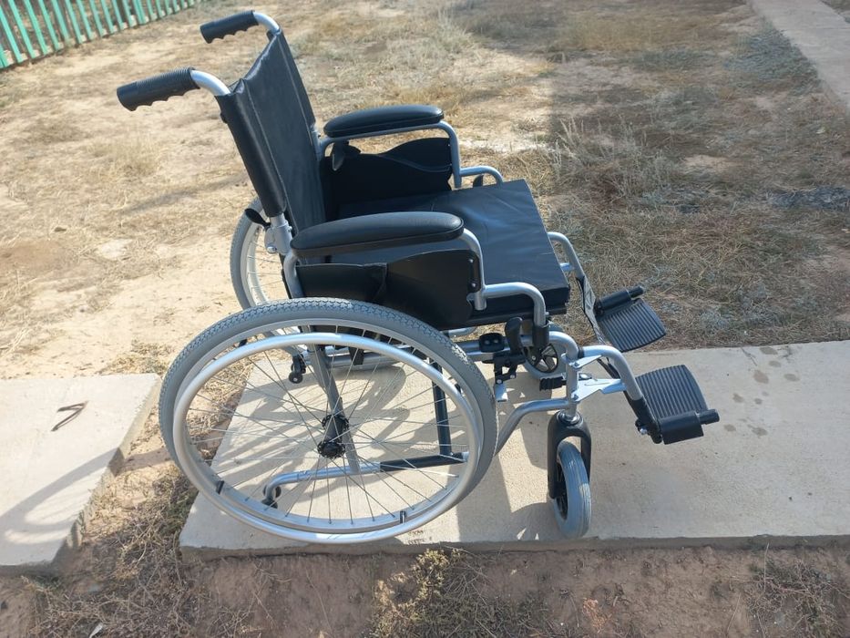 Продаем Инвалидную коляску
