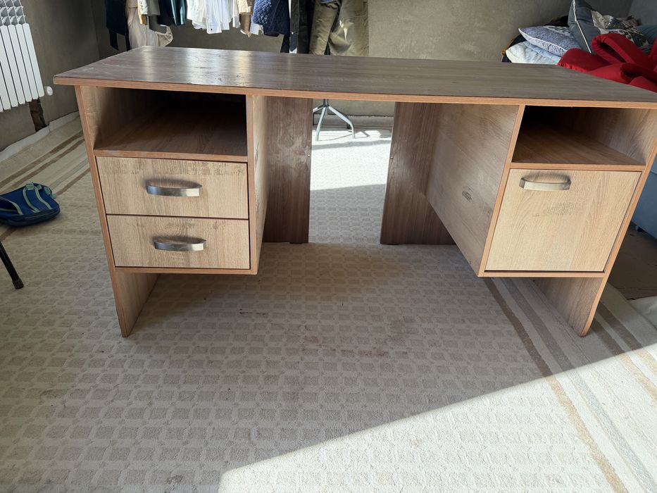 Книжный парта, стол