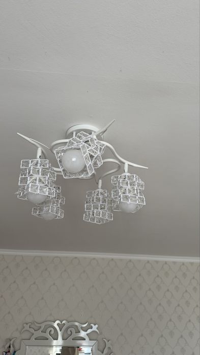 Люстралар сатылады