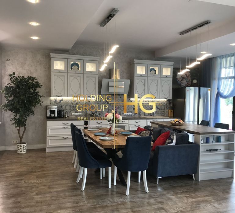 Къща в Варна-м-т Евксиноград площ 350 цена 450000