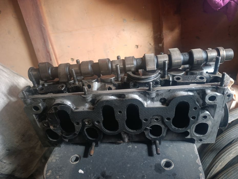 Головка на Ауди 80 б4