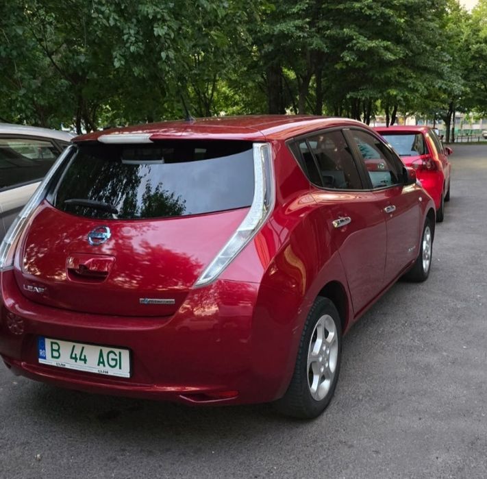 #10Ron/100km Nissan Leaf 30Kw 2017/SCHIMB cu electrică după 2020