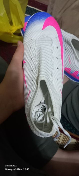 Butsi nayk air zoom sotiladi yeb yangi