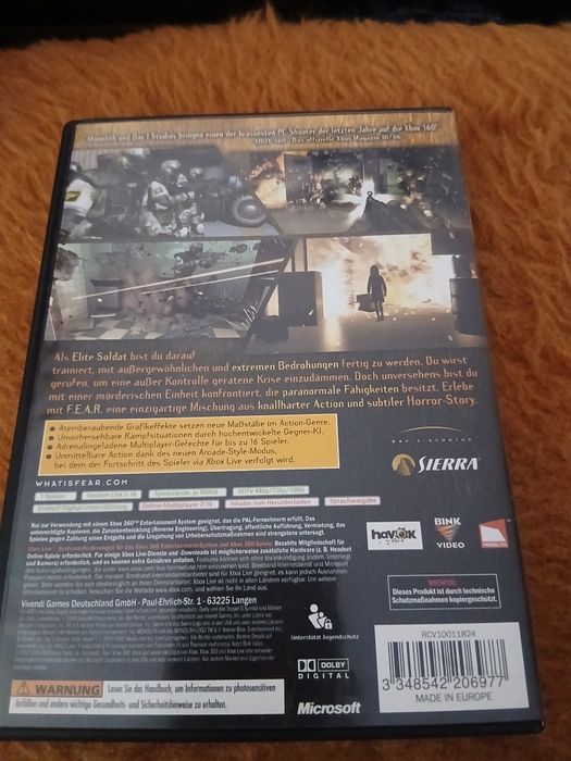 Продавам F.E.A.R 1 за XBOX 360