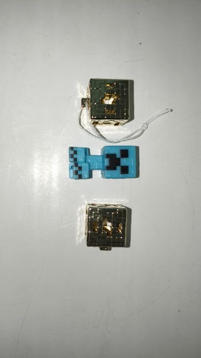 фигурки из Киндера Майнкрафт