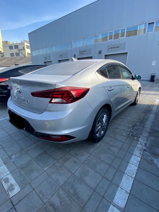 Продам срочно хундай элантра