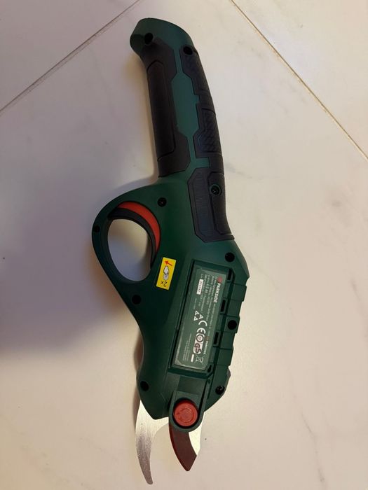 Foarfecă electrică