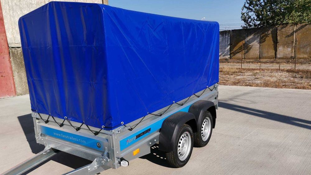 Prelate remorci,umbrele,mopede etc