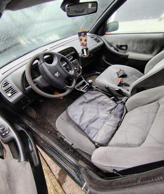 Usa / Portiera fata stanga Peugeot 306 2000 2.0 MT HDI (90 hp)