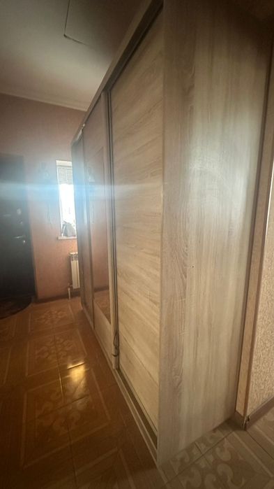 Шкаф плательный с зеркалом