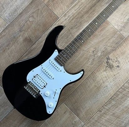 Електрическа китара YAMAHA