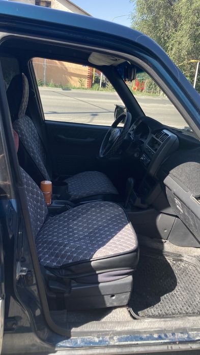 Продам автомобиль Rav 4