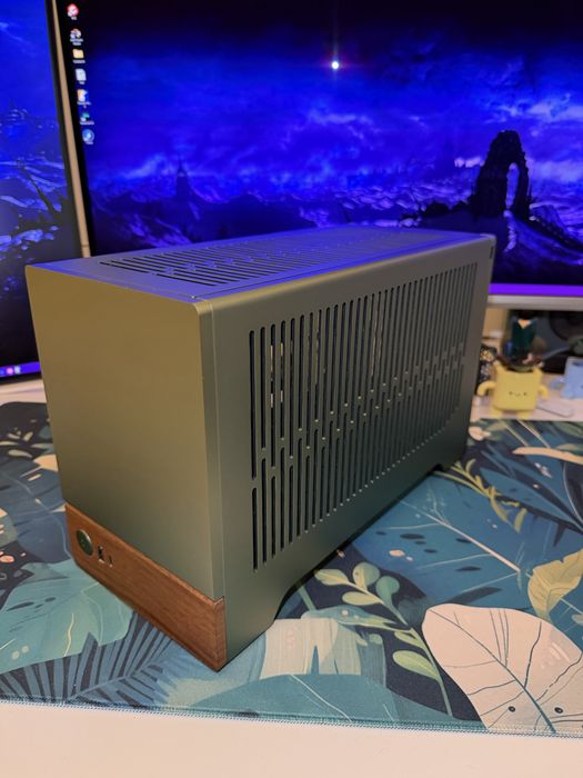Fractal Design Terra Jade (verde) – Carcasă ITX Premium – Ca nouă + garanție