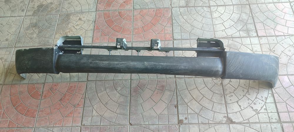 Передни бампер Surf .4Runner 185 куз.