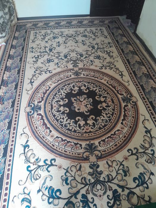 Gilam sotiladi buxoro