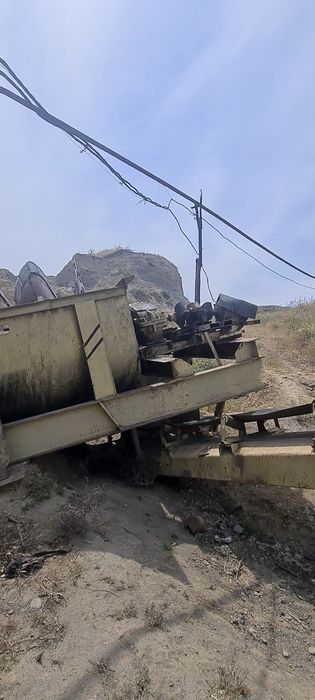 Дробилка ускуналари сотилади комплект