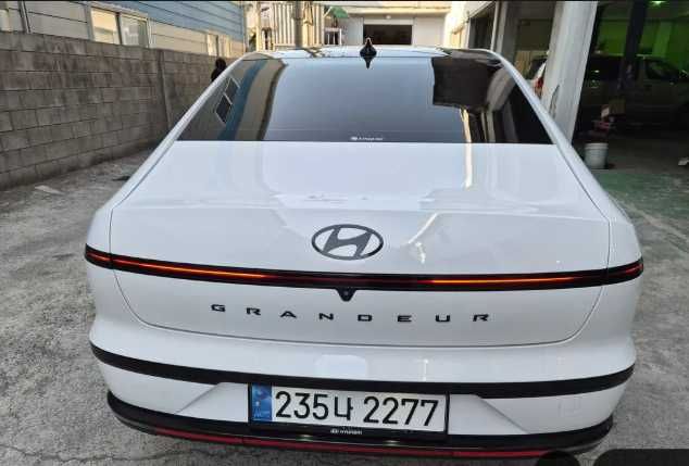 Hyundai Grandeur Calligraphy