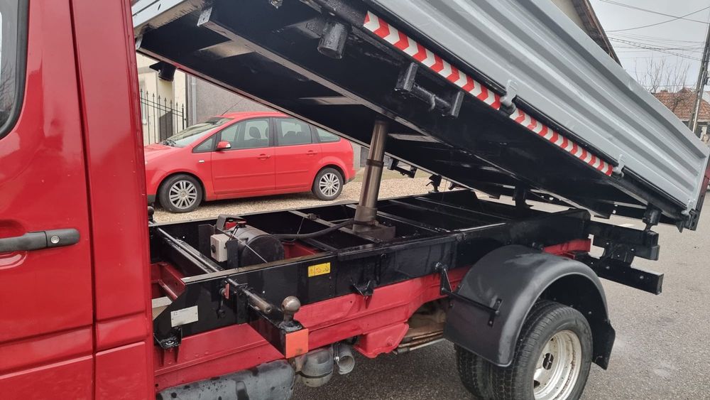 Vând Mercedes Sprinter Basculabil pe 3 parti