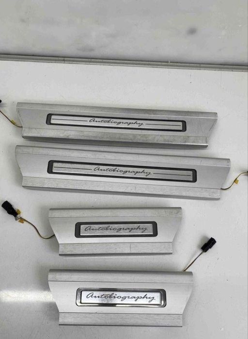 Set ornamente praguri LED Autobiography Range Rover Vogue L405 SWB