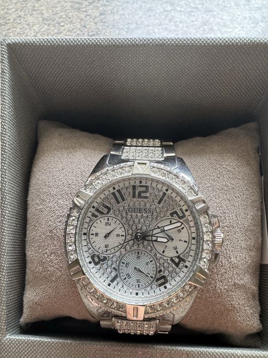 Ceas de damă GUESS Frontier – Model W1156L1