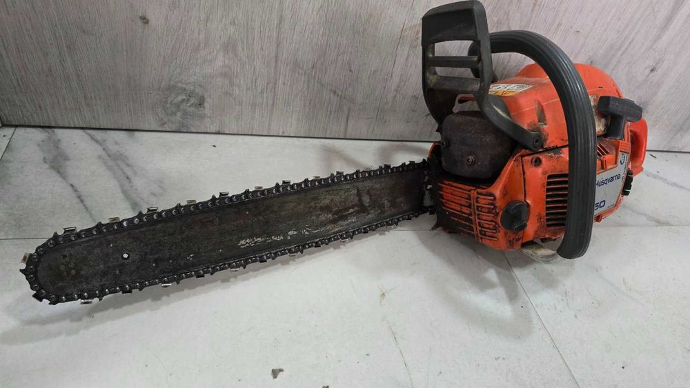 Моторен трион Husqvarna 350 / Бензинова резачка /