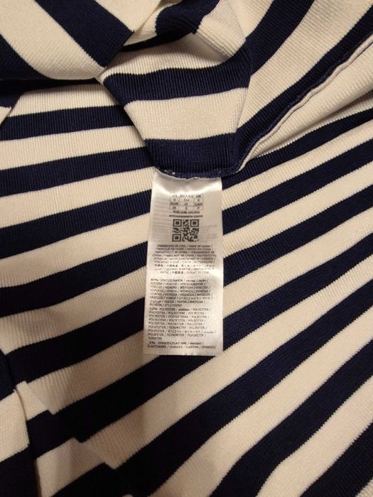 Guess, спортно-елегантна рокля в бяло и тъмносиньо, размер S