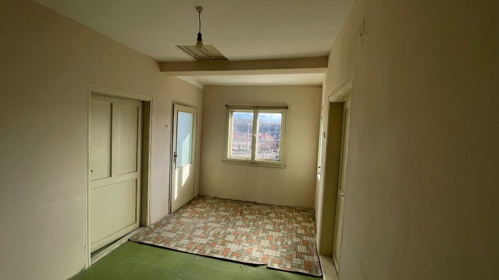 Продавам Къща с Нови Извор