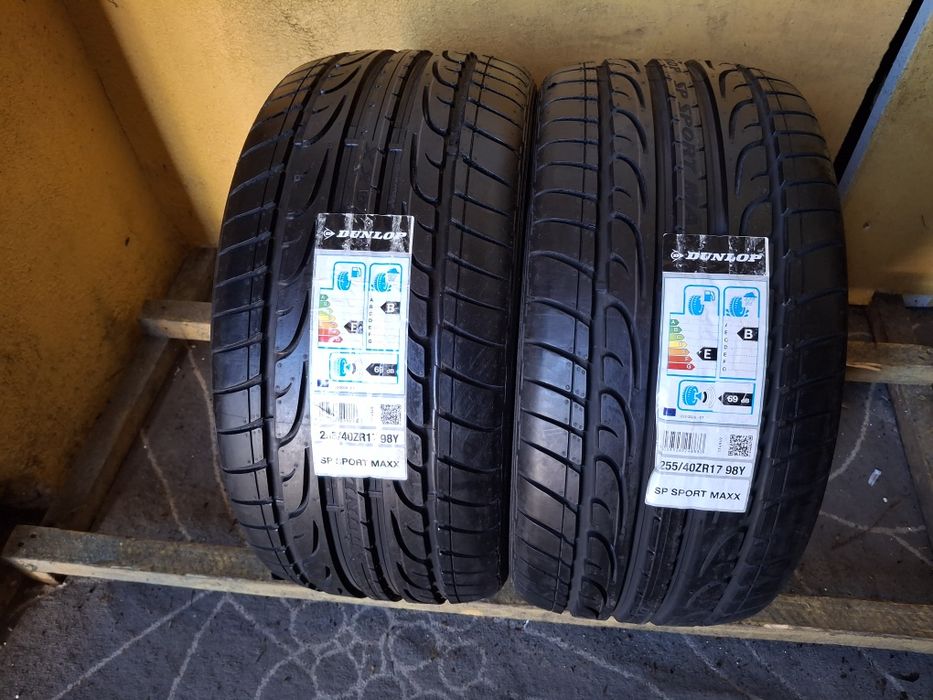 255 40 17 Dunlop DOT 2019 vara NOI