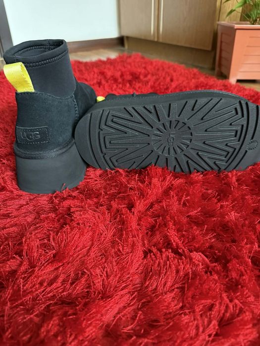 UGG.uri noi , originali