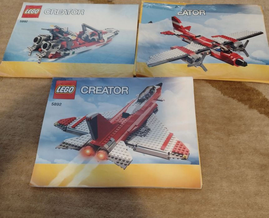 Lego 5892 avion supersonic anul apariției 2010