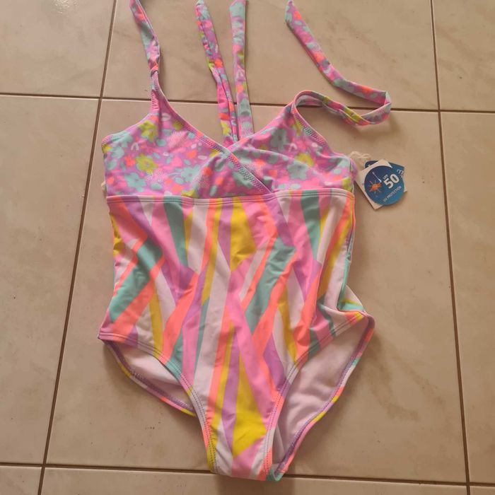 Costum de baie fete nou cu eticheta protectie UV50 fetite 10-12 ani