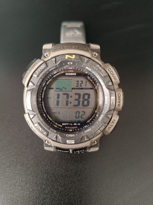 Часовник Casio Pro Trek PRG-240T