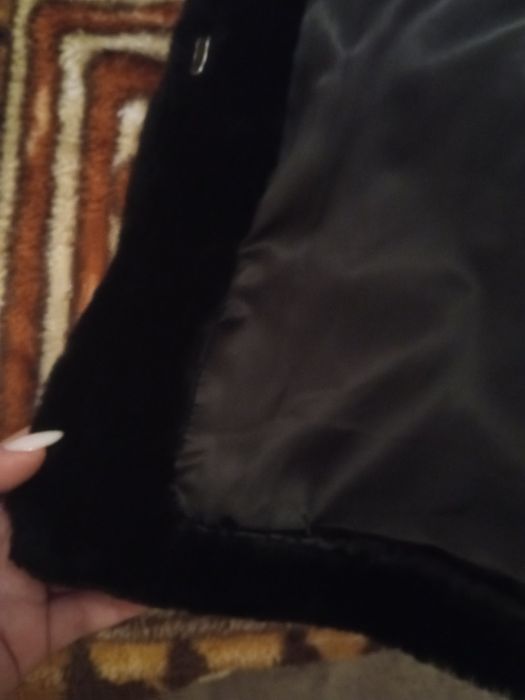 Женская шуба мутон