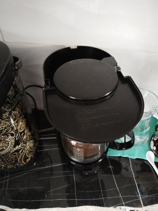 Продам кофеварку