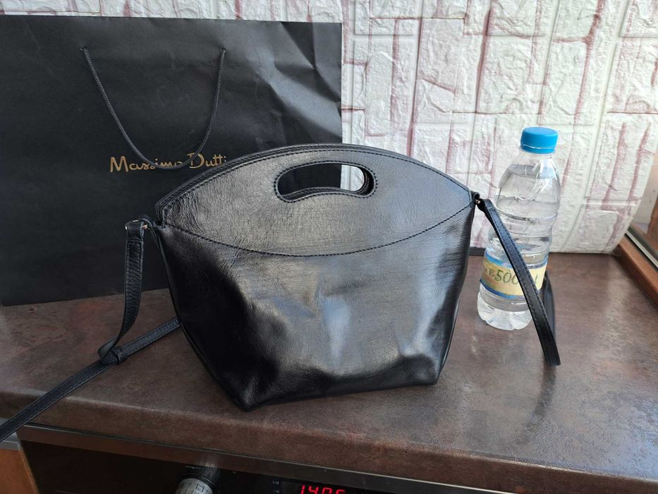 дамска чанта,Massimo Dutti,черна кожена чантичка-естествена кожа,