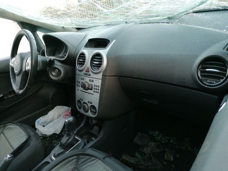 Opel Corsa D 1,4i автоматик