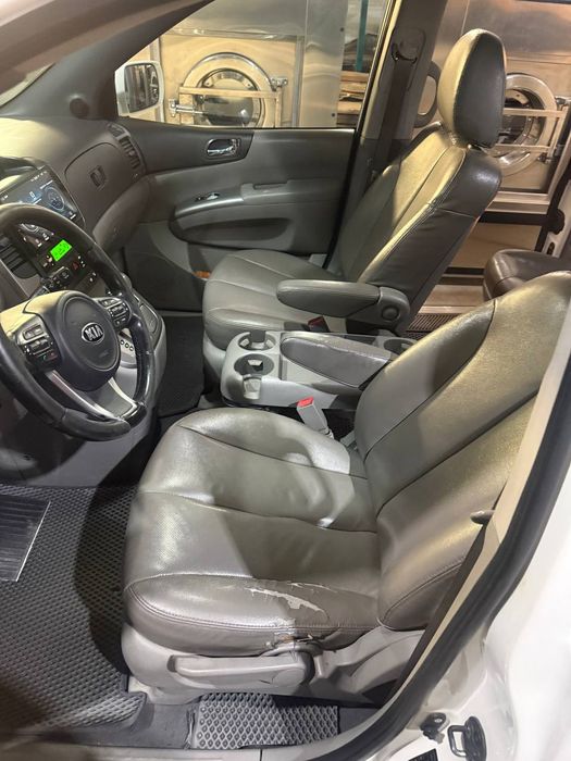 Продается Kia Garnival