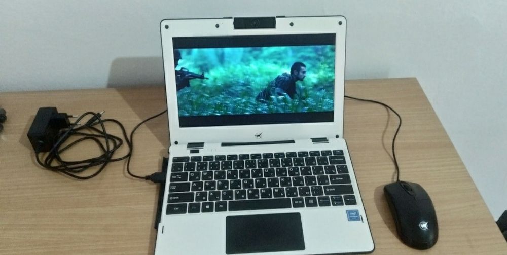 Ультрабук intel celeron/ozu8/ssd64