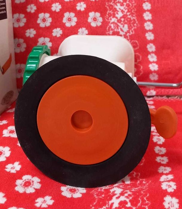 Masina de carne, frunte, legume