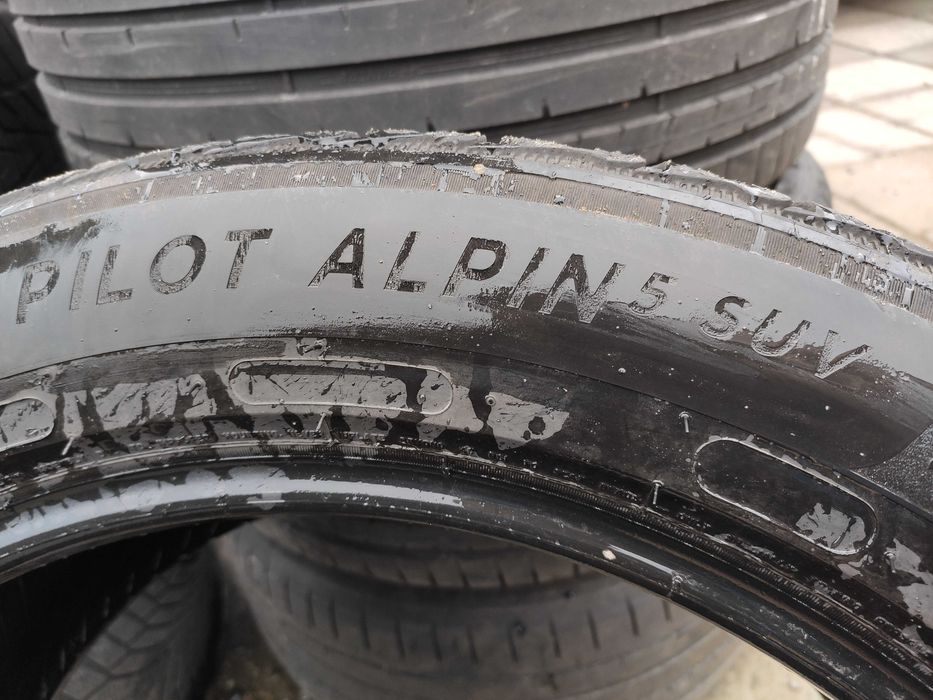 4бр Зимни гуми 245 50 19 - Michelin - DOT 2022