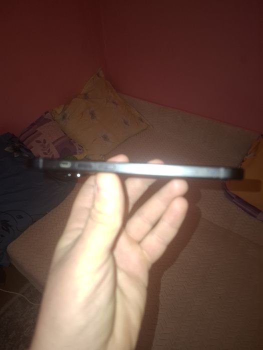 Vand IPone 15 Normal