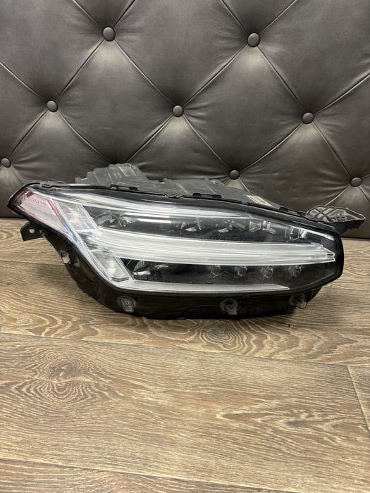 Volvo xc90 full led десен фар