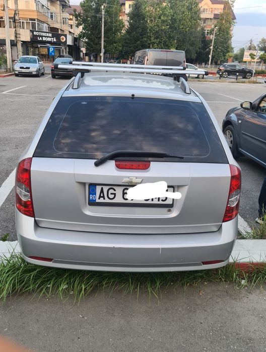 Vând chevrolet lacetti