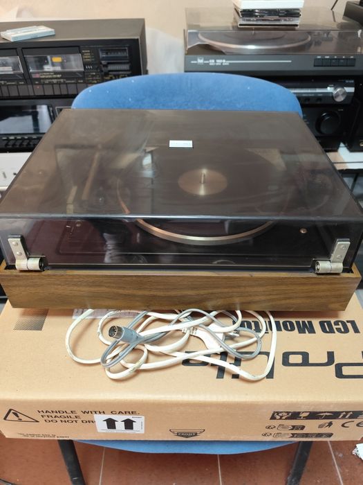 Продавам грамофон Garrard sp25mkIV.