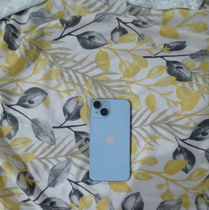 iPhone 14 baby blue
